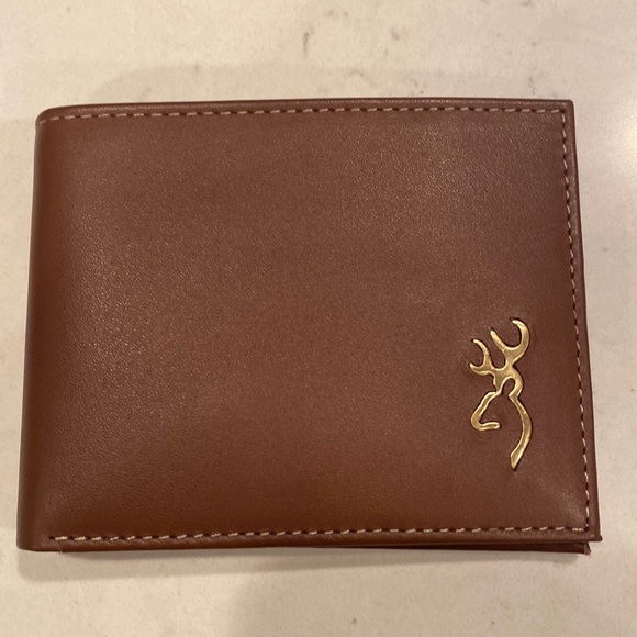 Browning Other - NWOT Browning brown leather Wallet